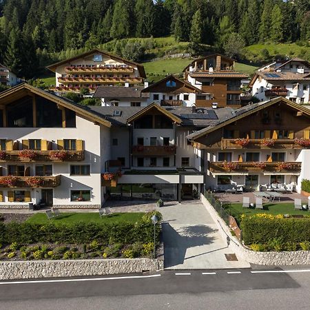 Hotel Vernel Santa Cristina Val Gardena Екстериор снимка