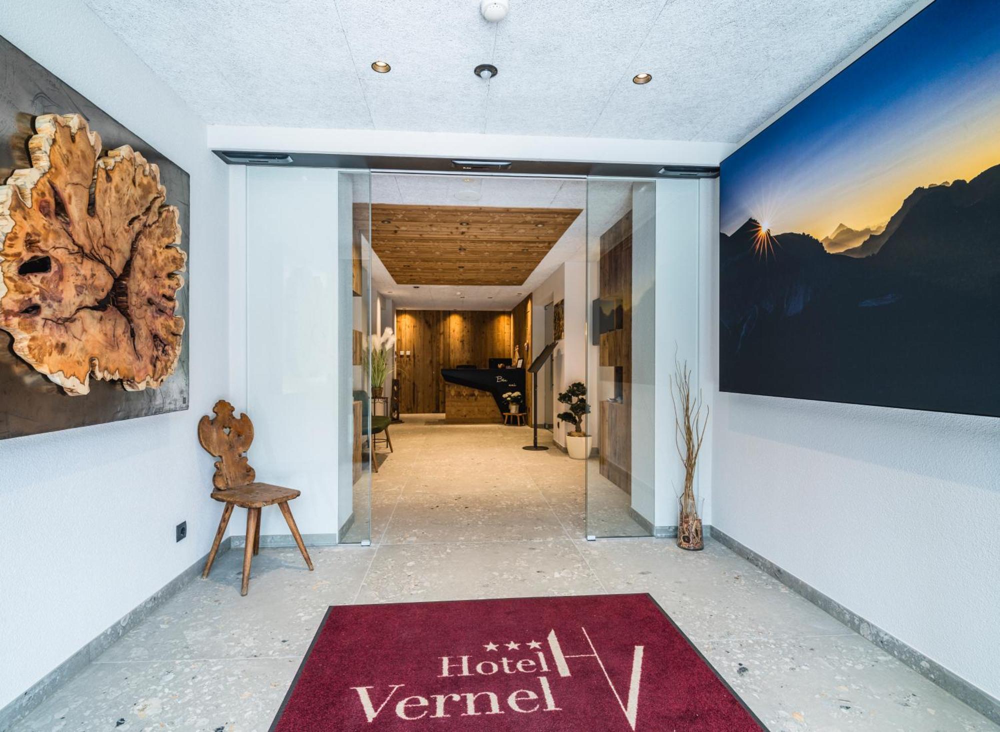 Hotel Vernel Santa Cristina Val Gardena Екстериор снимка