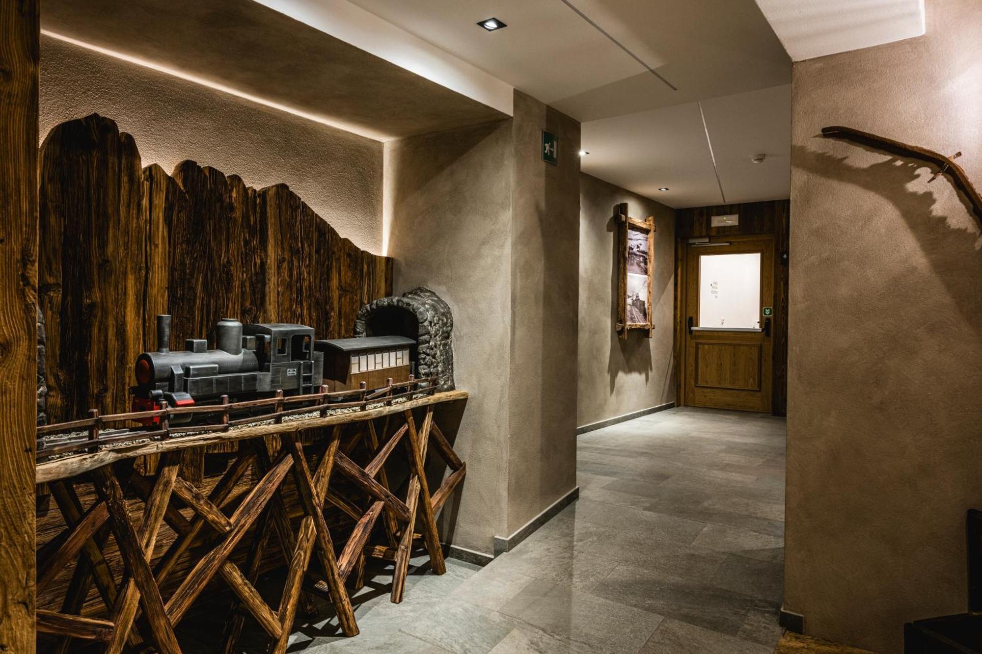 Hotel Vernel Santa Cristina Val Gardena Екстериор снимка