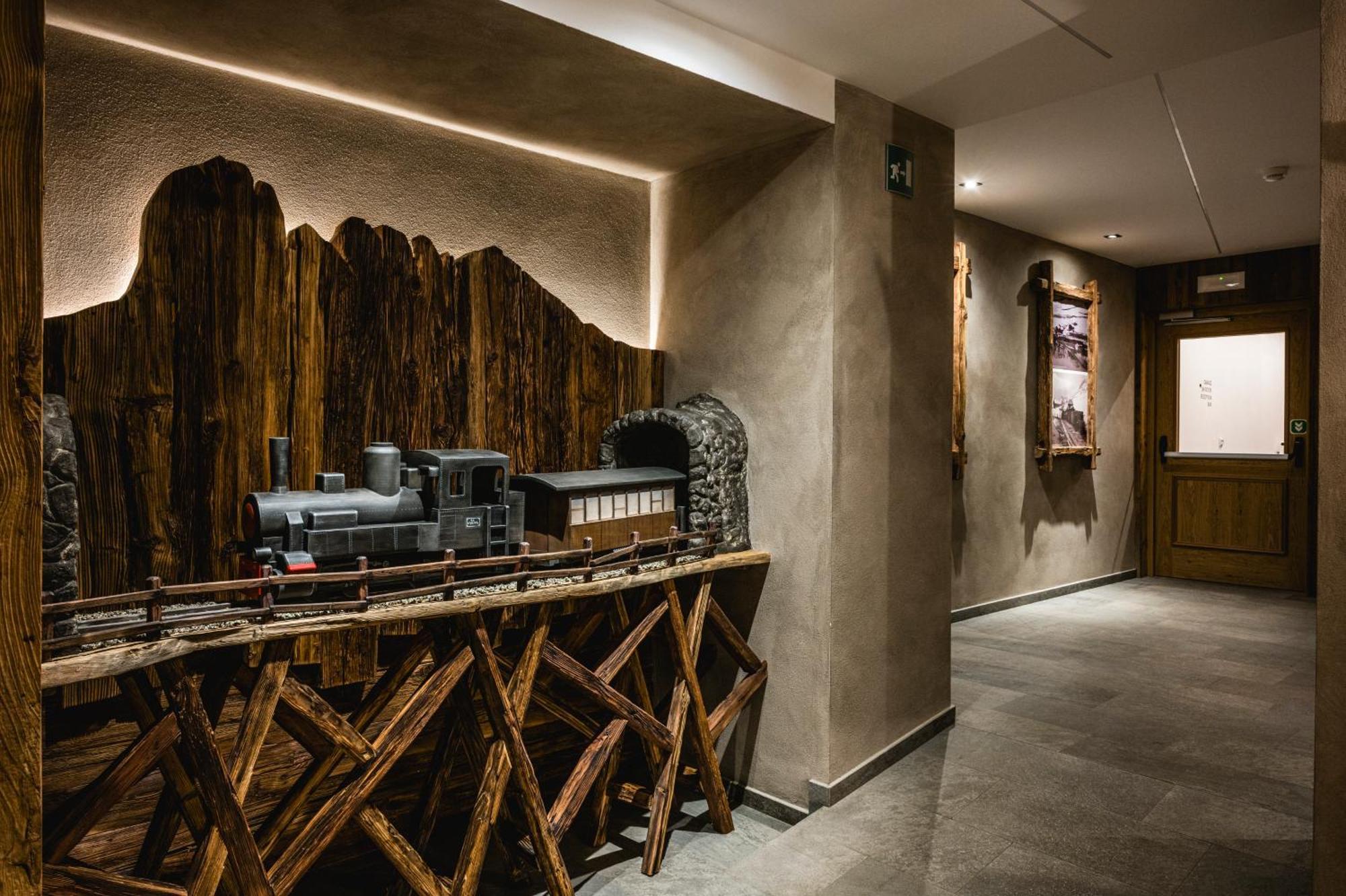 Hotel Vernel Santa Cristina Val Gardena Екстериор снимка